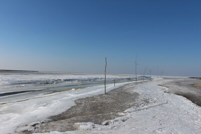 Feriehaus Renner behind the dike in Spieka-Neufeld incl. beach chair