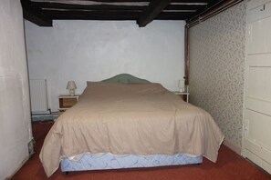 5 makuuhuonetta, silitysrauta/-lauta, ilmainen Wi-Fi