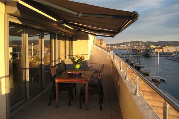 Grande terrasse soleil levant