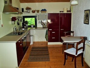 Réfrigérateur, four, plaque de cuisson, lave-vaisselle