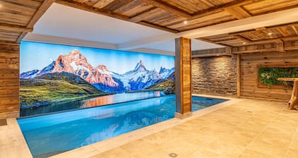 Meribel Les Allues: Chalet de charme avec piscine chauffée et jacuzzi.