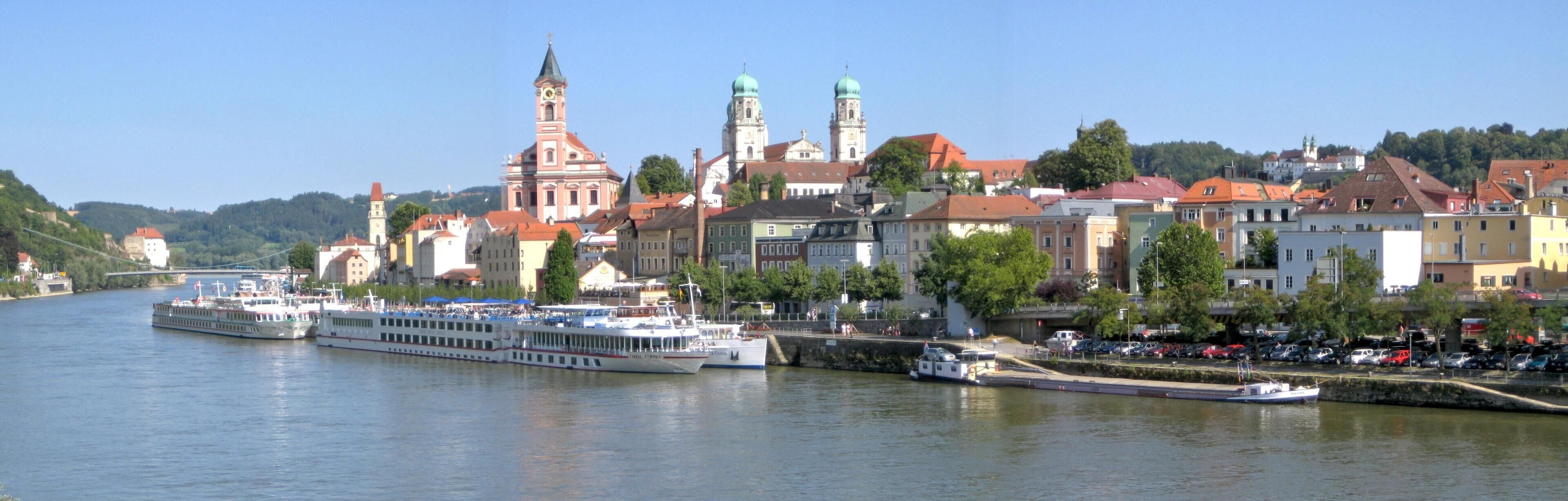 Passau Dreiflüssestadt (ca. 25 km entfernt).