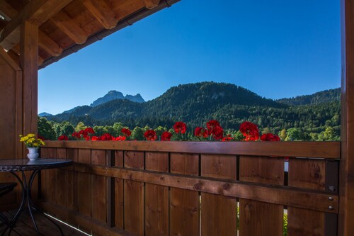 F **** Komfort-FeWo im Maisonnette-Stil, Traumhafte Aussicht, 1a-Lage