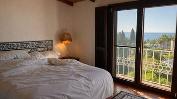 2 chambres, fer et planche Ă repasser, Wi-Fi, draps fournis