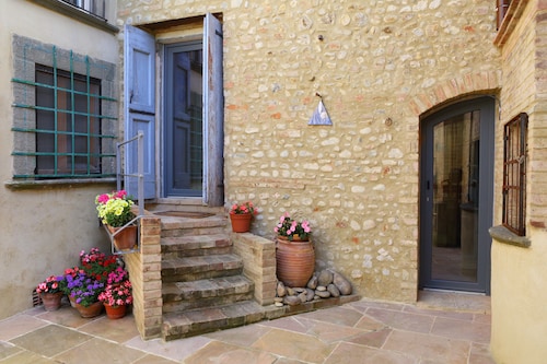 Holiday home in the Florentine Chianti half an hour from Florence