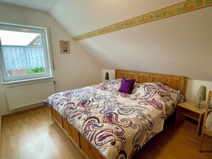 3 makuuhuonetta, silitysrauta/-lauta, vauvan matkasänky, ilmainen Wi-Fi