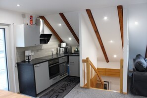Kühlschrank, Mikrowelle, Ofen