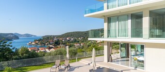 Die luxuriöse Fünf-Sterne-Villa in der Nähe von Dubrovnik ist der perfekte Ort für einen Gruppenurlaub