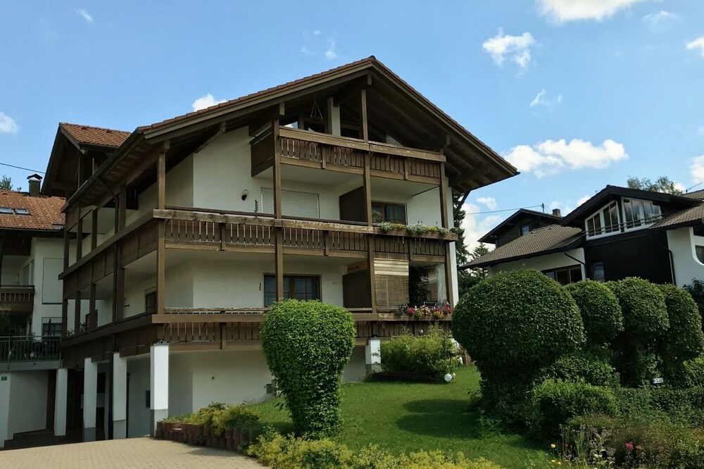 Fantastic vacation home with a wonderful panoramic view over the Alps
