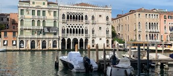 Venetian Historic Residence at Rialto Market Square