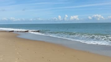 Una spiaggia nelle vicinanze