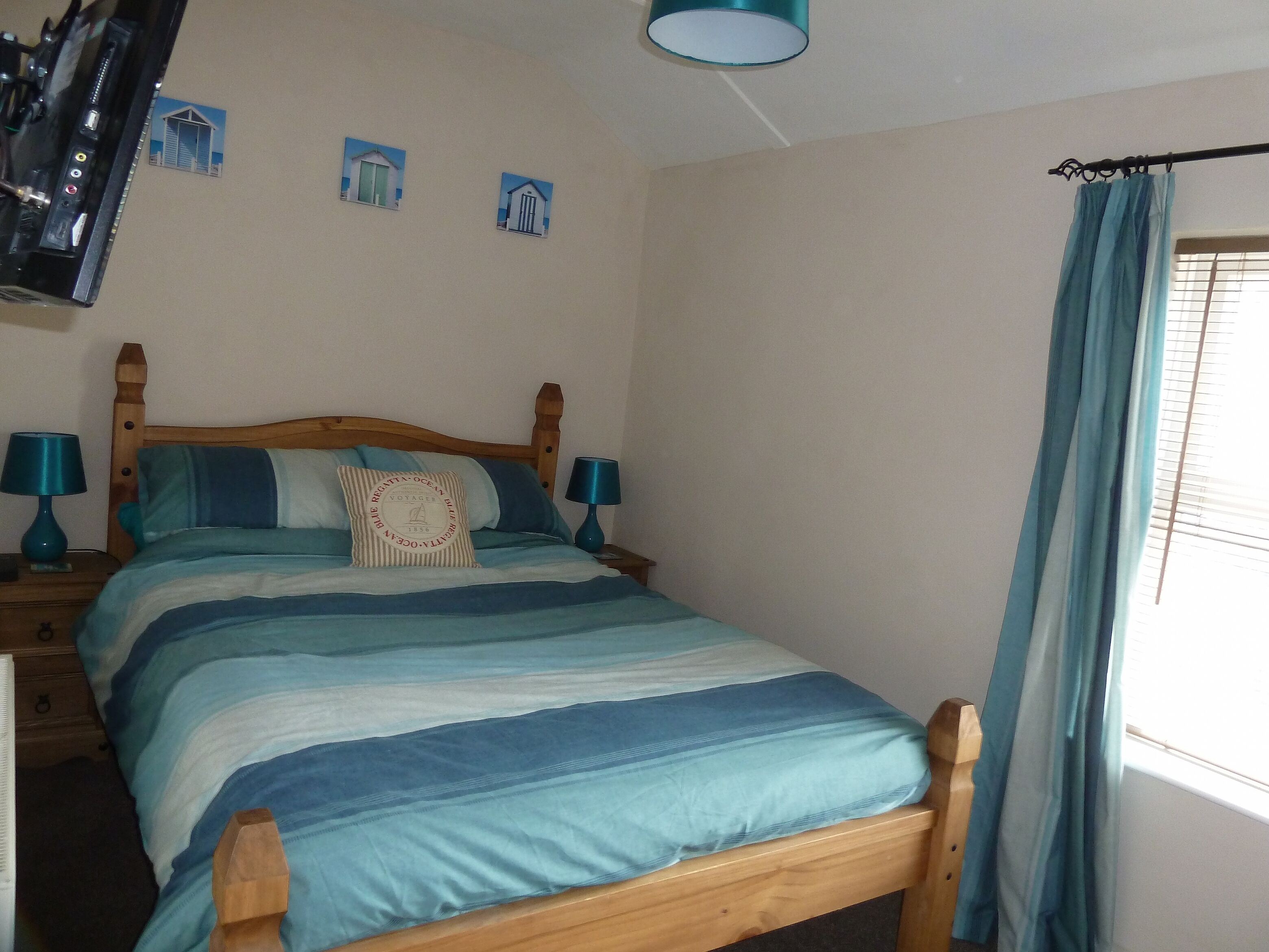 3 chambres, fer et planche à repasser, Wi-Fi gratuit, draps fournis