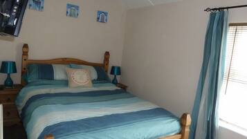 3 chambres, fer et planche à repasser, Wi-Fi gratuit, draps fournis