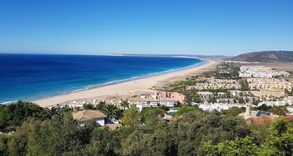 Sehr gemütliches Ferienhaus mit privatem Pool. Nur 5 Min zum Strand. Für 6 Personen.