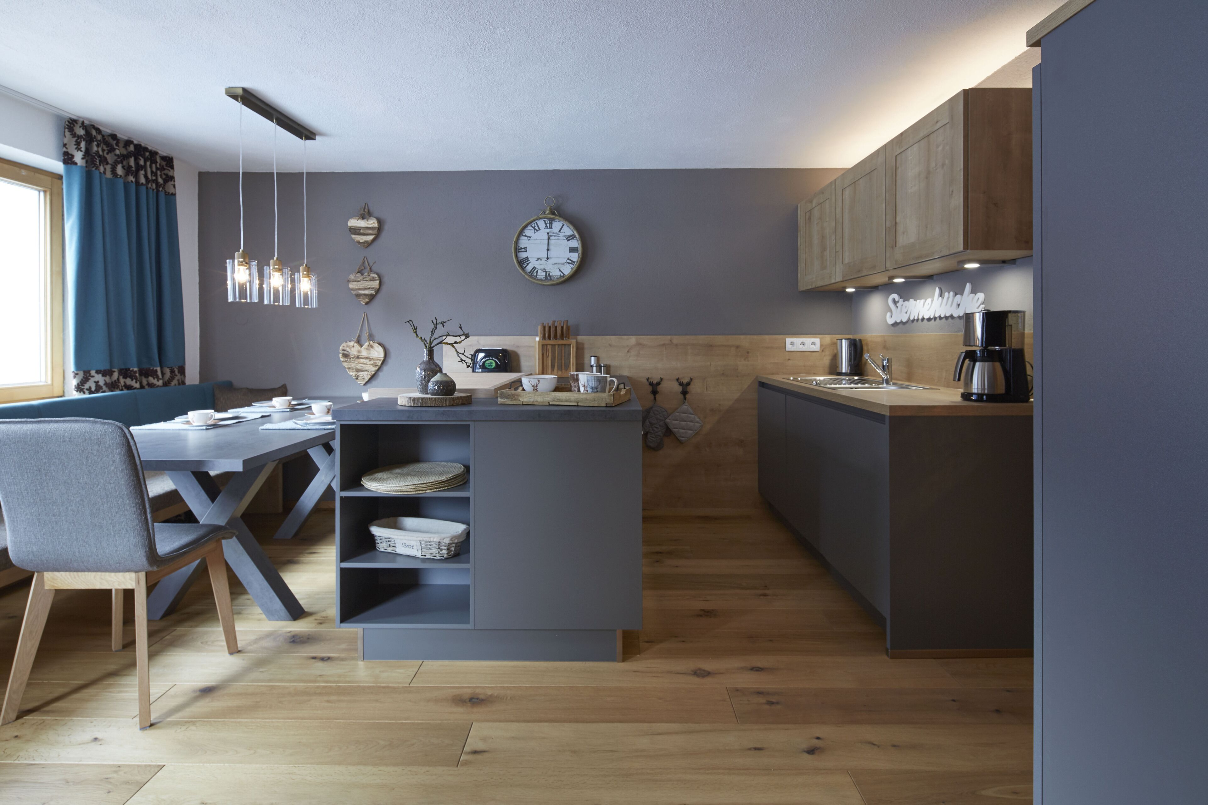 Kühlschrank, Ofen, Herdplatte, Geschirrspüler