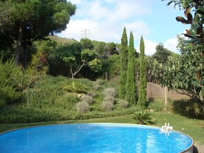 Pool - Peace, rest and relaxation in a lovely renovated, Catalan farmhouse (Castell D'Aro)
