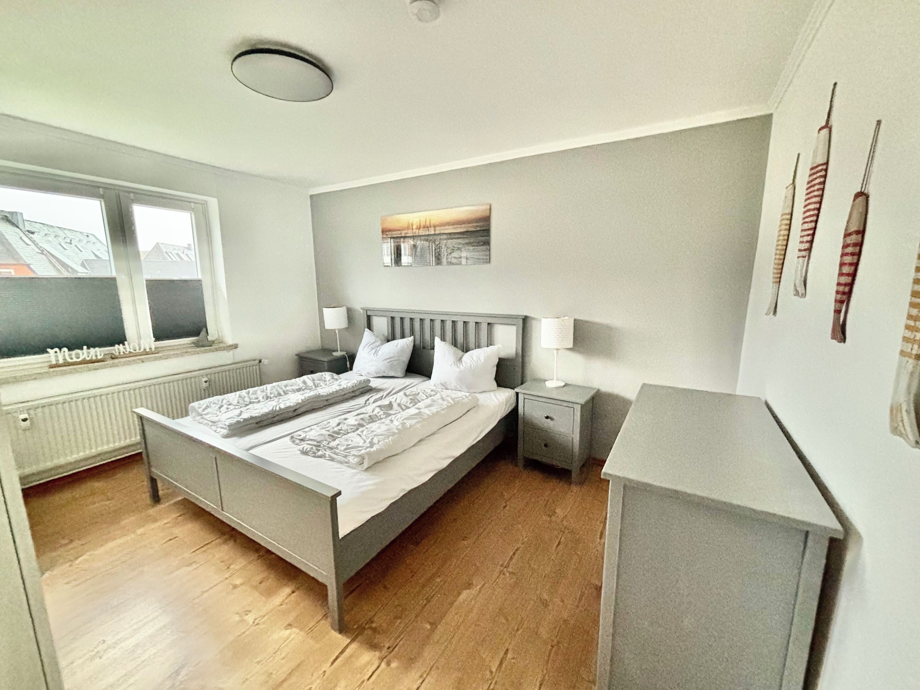 1 bedroom, travel crib, free WiFi, bed sheets