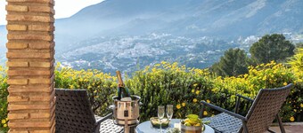  Mountain Top Villa med pool och fantastisk utsikt