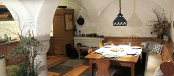 Historisches Bauernhaus in ländlichen Dorf in nordbayerischen Landschaft