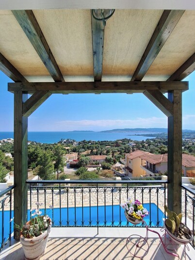 Villa exclusiva en la cima de la colina, con una vista asombrosa, A/C