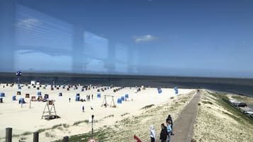 In Strandnähe, Liegestühle