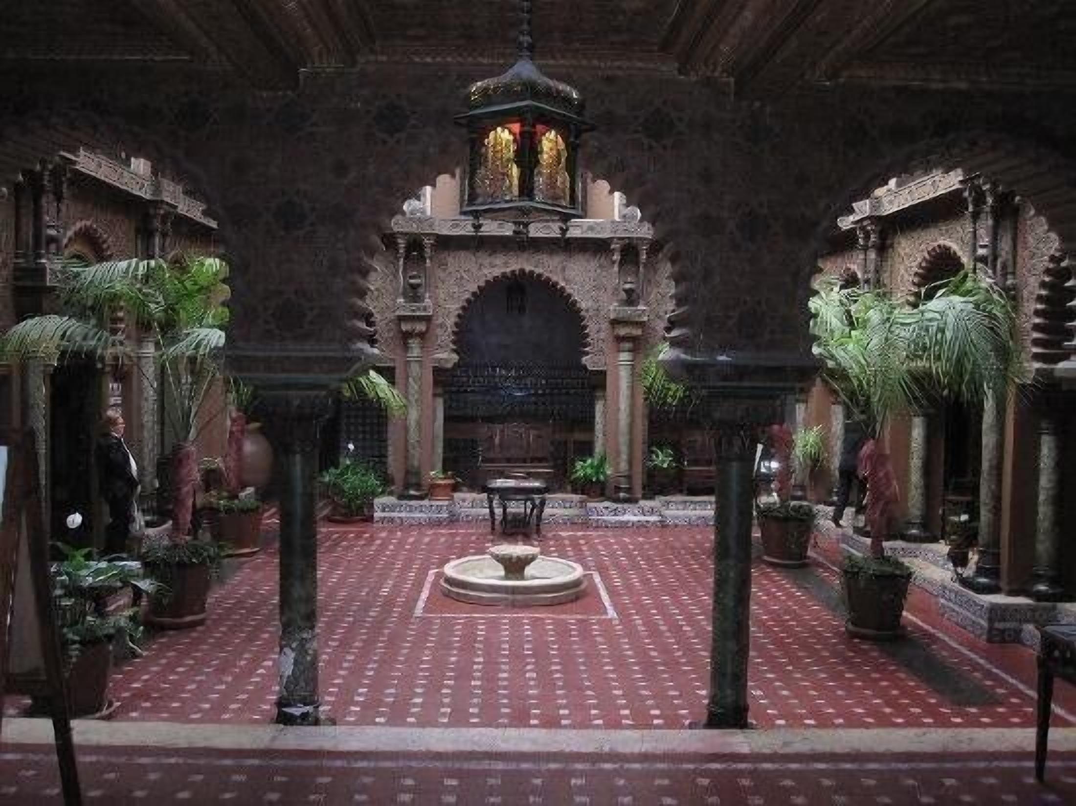 Casa do Alentejo - 100 Meter