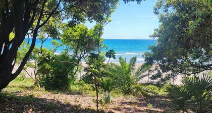 MAGNIFIQUE VILLA GREG SUR LA PLAGE ENTRE SPERLONGA ET TERRACINA
