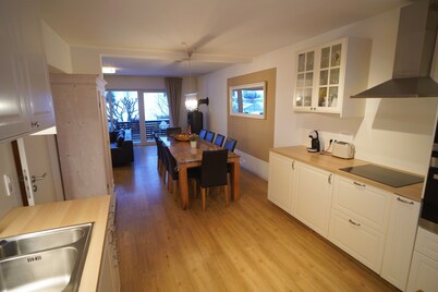Luxurious holiday home, panoramic view, next to the ski lift, train/ski included