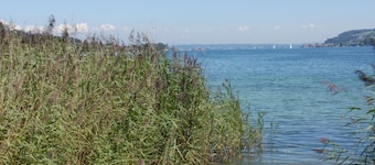 Höri-lomakoti idyllisellä Untersee-taiteilijanurkkauksella Constance-järvellä 