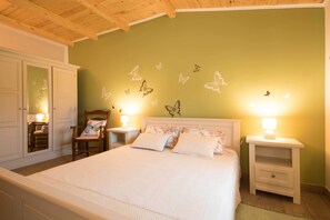8 bedrooms, iron/ironing board, free WiFi, bed sheets