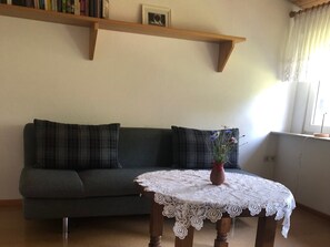 TV - Apartment Bente 35625 - Apartment Bente (Uplengen)