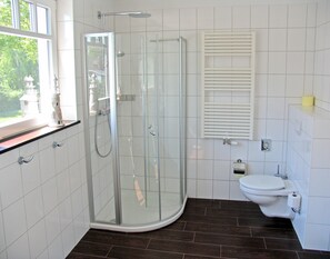 Badewanne, Haartrockner