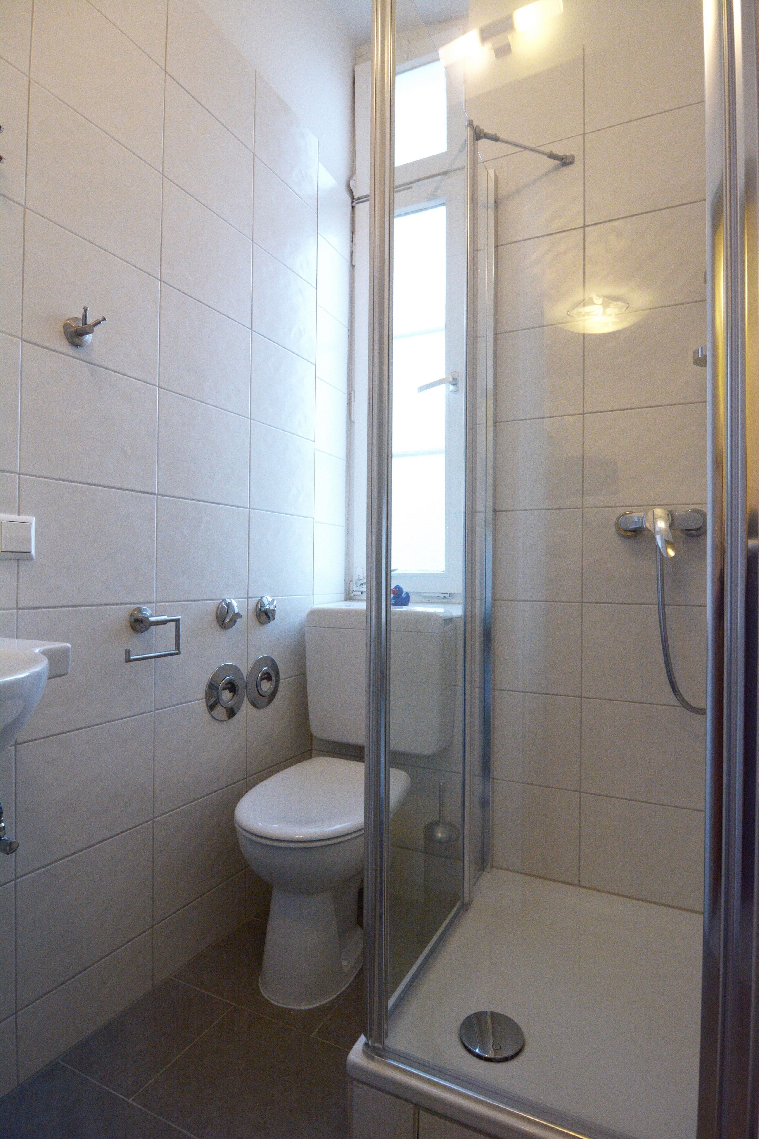 Great price in the old town and center, nice view, central, cozy with heart