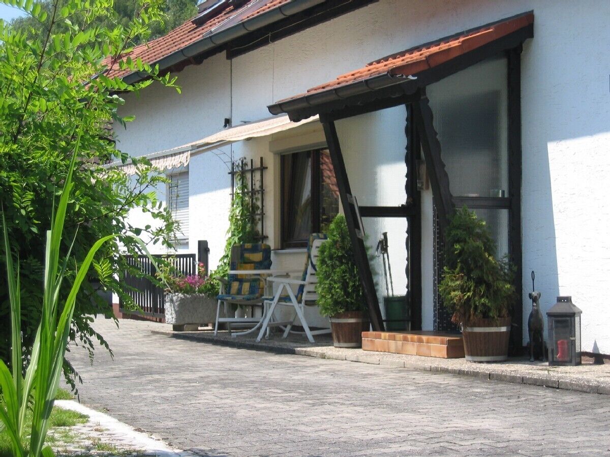 lovely furnished and quiet apartment, pets are welcome, recreative surrounding