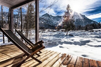 Zugspitz-Rauschen 1 - Live like a dream right on the riverbank with a view of the Zugspitze