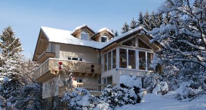 Lovingly furnished vacation apartments with pool/whirlpool/ central, quiet locon