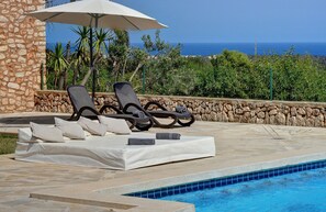 Piscina a l'aire lliure 