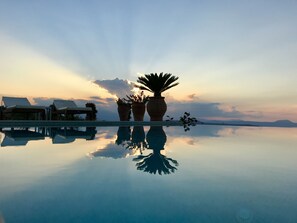 Außenpool, Infinity-Pool