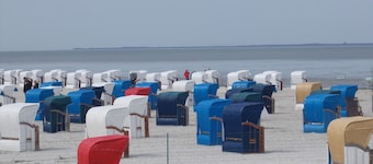 Non smoking apartment in the maritime flair garden with beach chair bicycle WiFi