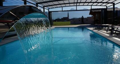 Comfort apartment "Liesl" with pool & fantastic views in the alpine hut atmosphere