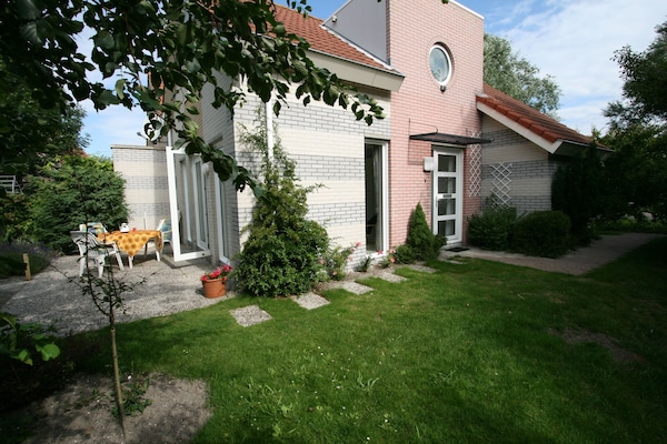 Eingang und Terrasse
