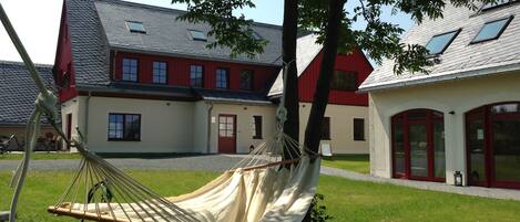 Enceinte de lâhĂ©bergement