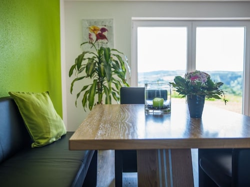 Ferienhof - Weites - Land, large apartment with terrace, garden and children's playground