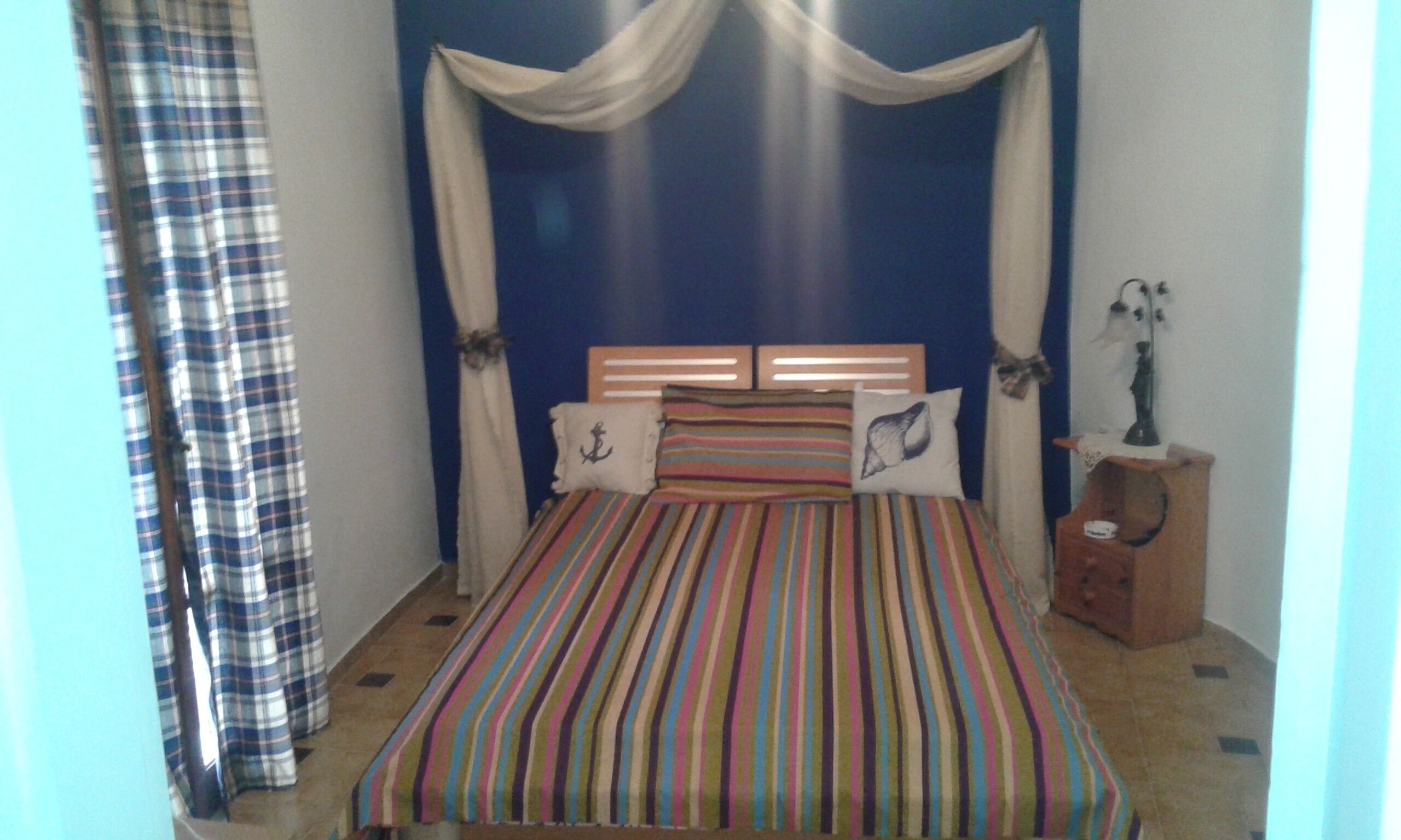 HOUSE DIRECTLY BY THE SEA