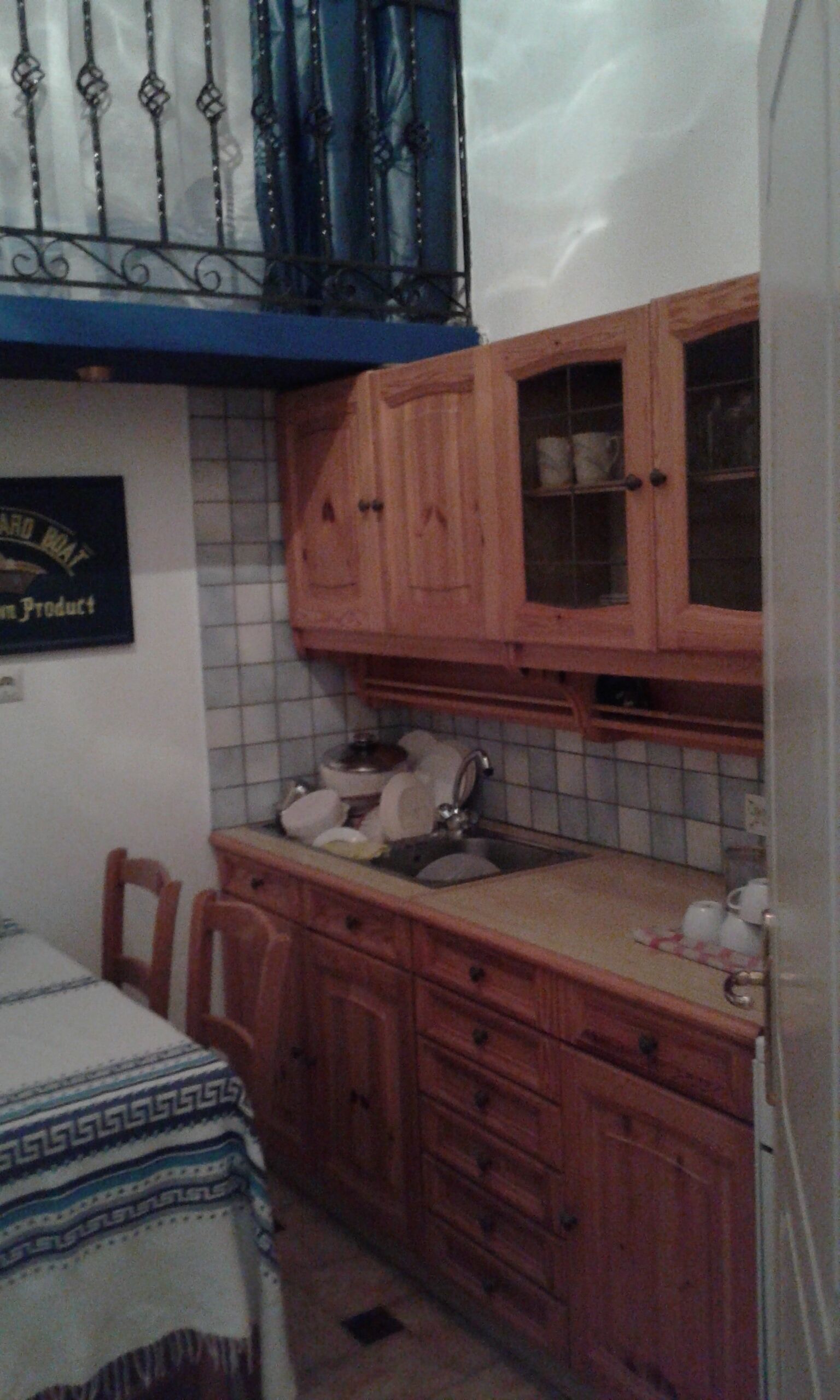 HOUSE DIRECTLY BY THE SEA