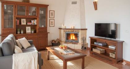 Casa Samuel, rural escape with pool, Las Vegas village