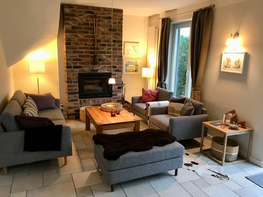 Idyllic on historical grounds. Architect DH with Darßer elements