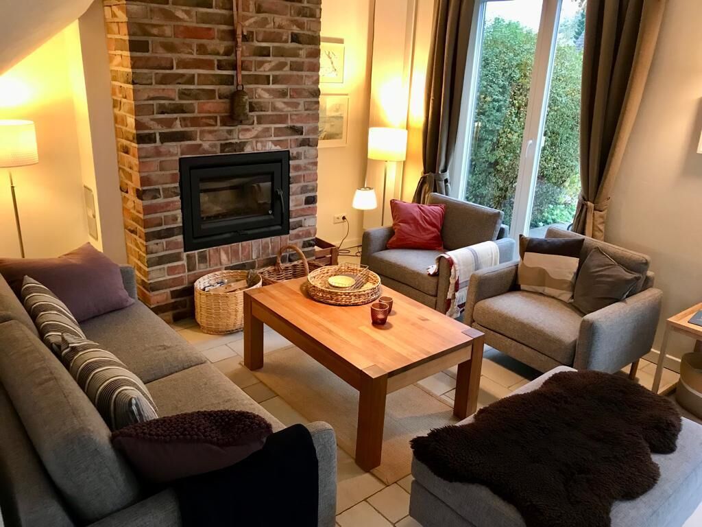 Idyllic on historical grounds. Architect DH with Darßer elements