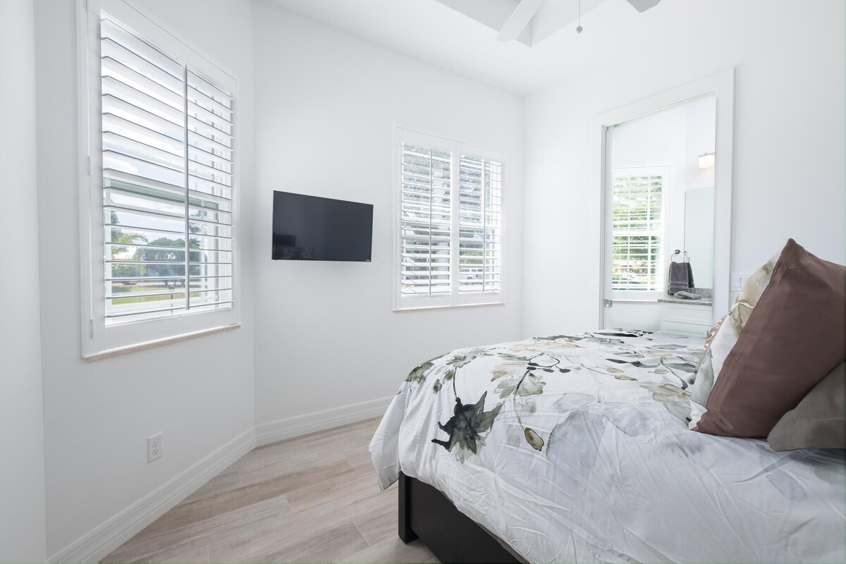 Photo 2 of New build dream villa "Kristin" right in the heart of Naples
