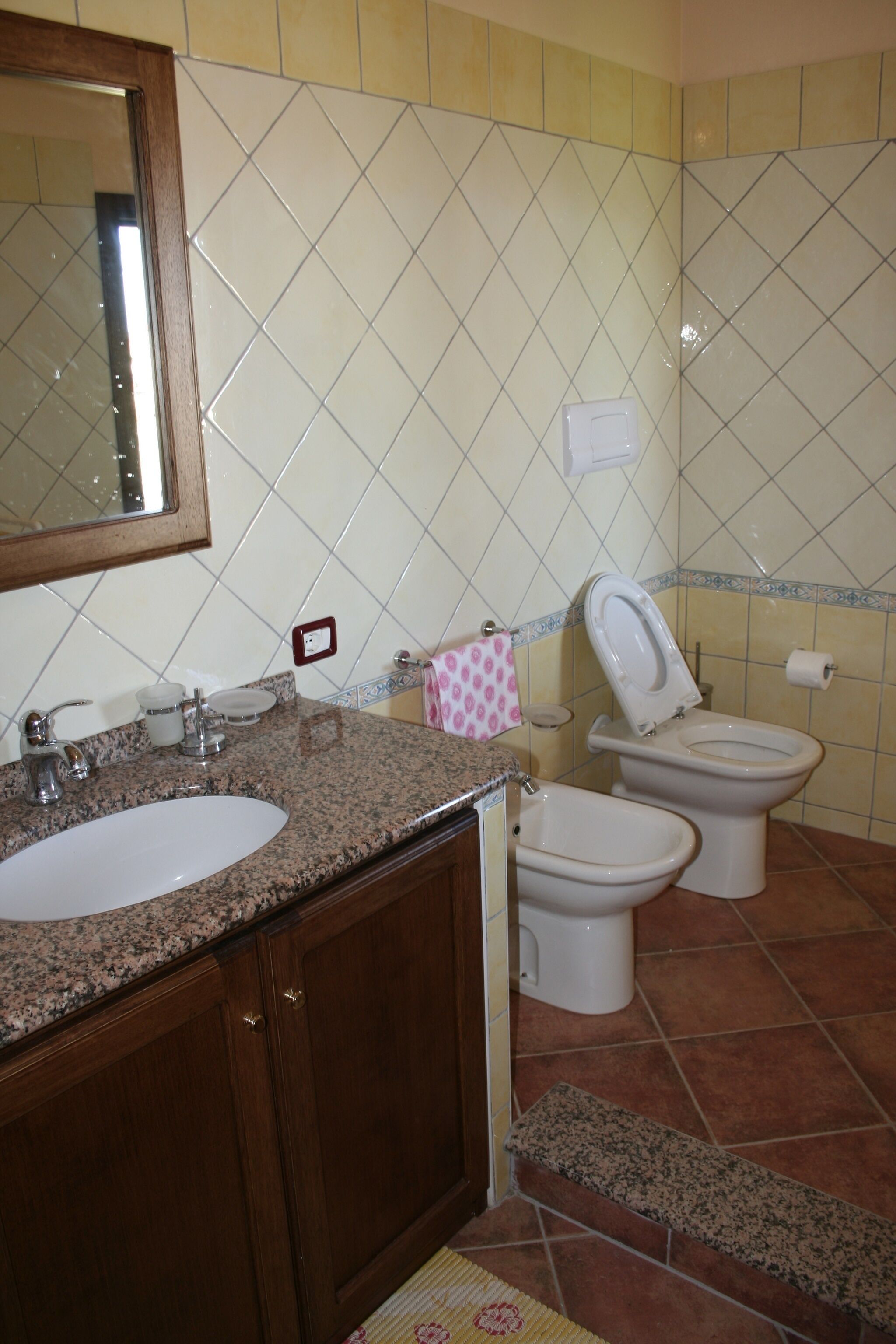 Apartment in villa with garden to 5 minutes from the sandy beach